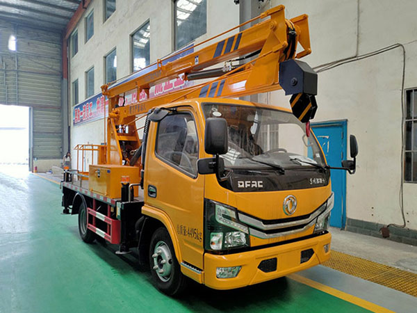 国六东风多利卡13.5米蓝牌高空作业车