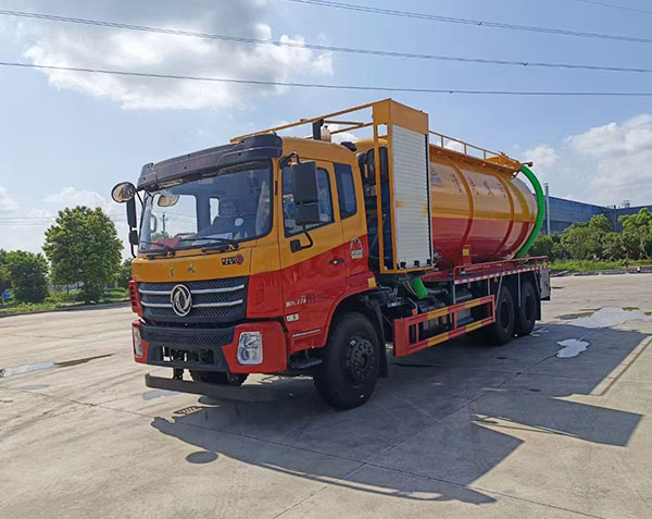 东风锦程后八轮清洗吸污车