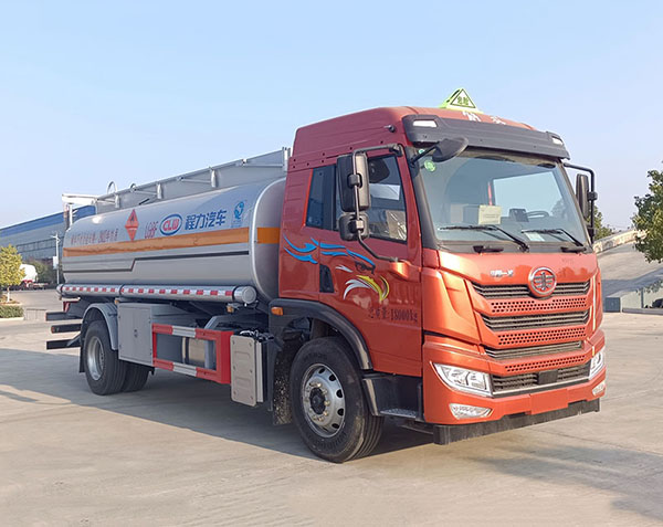 解放龙V油罐车