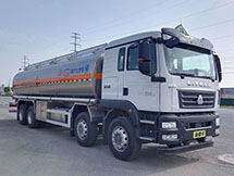 国六重汽汕德卡前四后八铝合金运油车